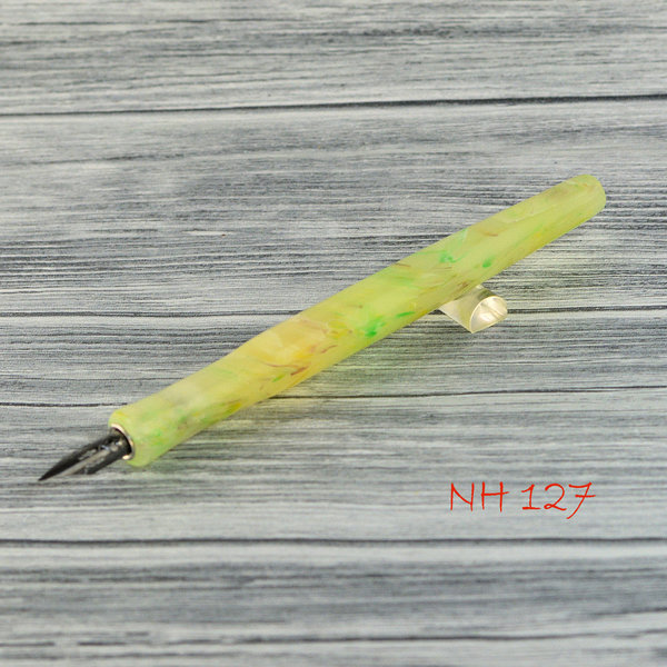 handgefertigter Federhalter NH127 hellgrün